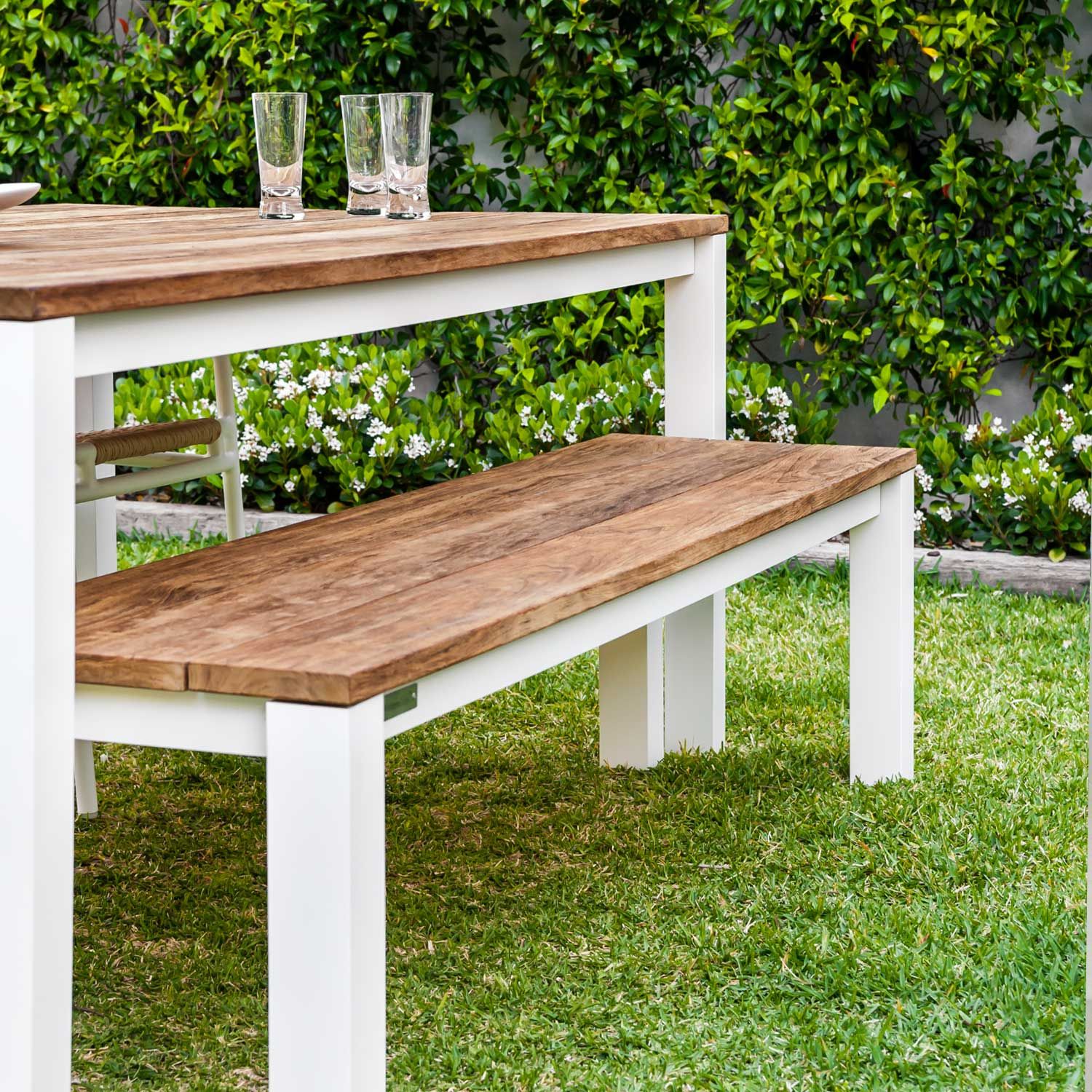 Piav Backless Bench White Sand