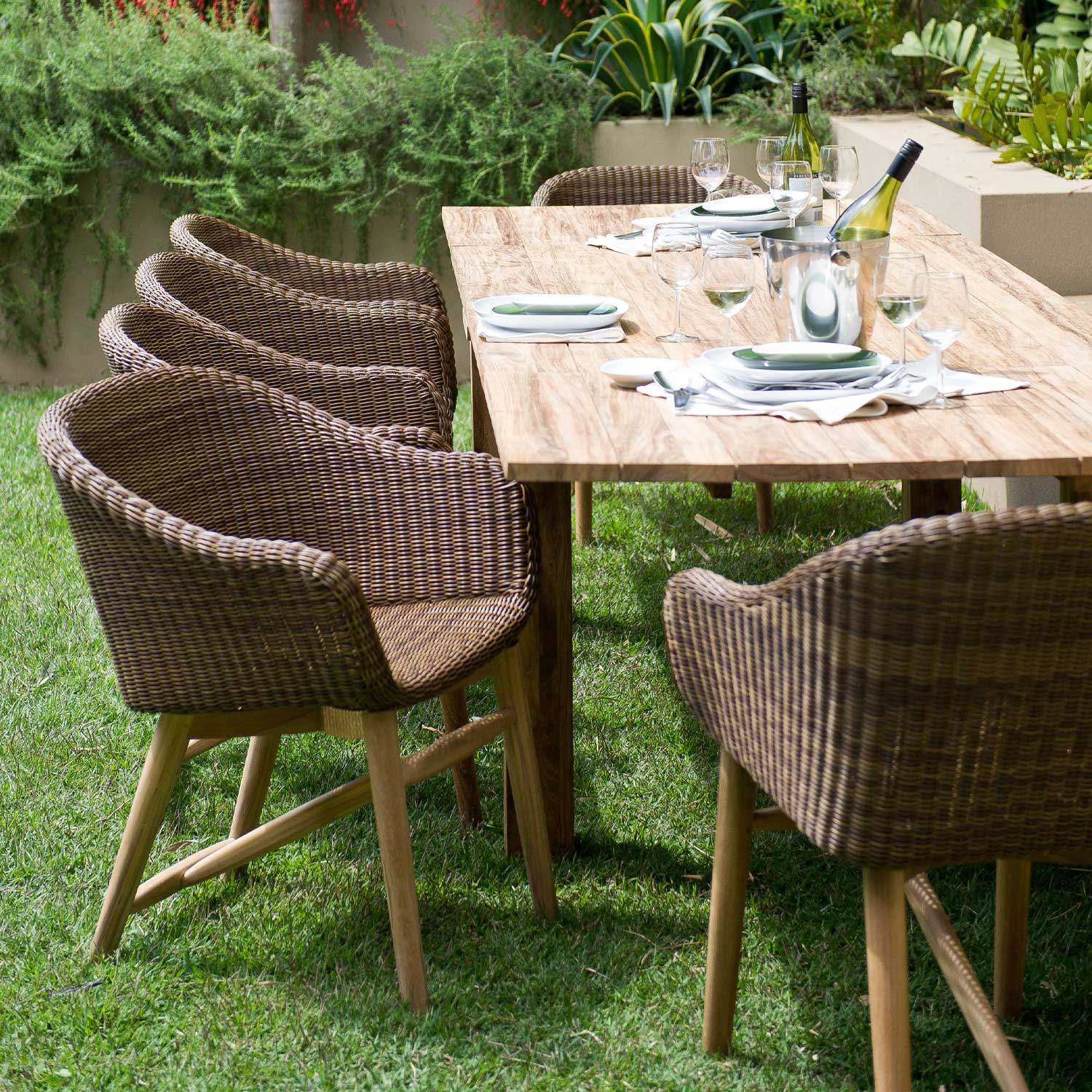 Vera Outdoor Armchair Brown PR5